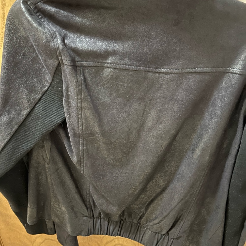 Jacket - Picture 2 of 4